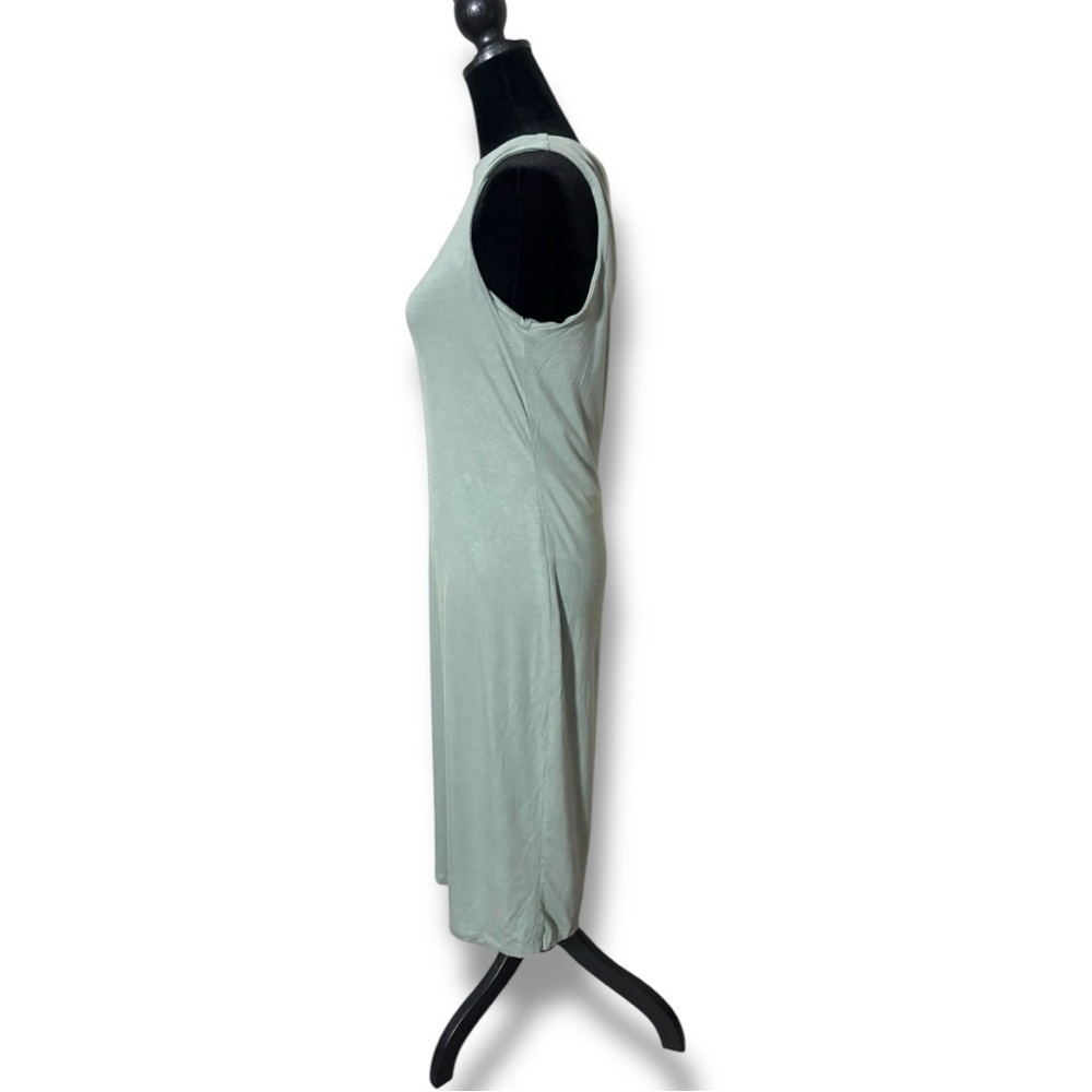 Stylish NWT Green Sleeveless Crewneck Sheath Style Bodycon Midi Dress - Picture 5 of 15